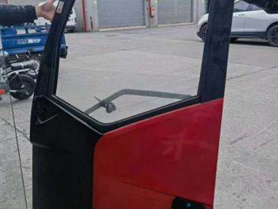 Cánh cửa tổng thành JH6