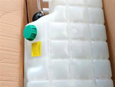 Bình nước phụ Howo max 