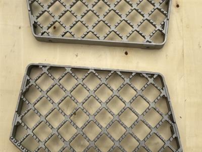 Bậc bước chân nhôm howo max 