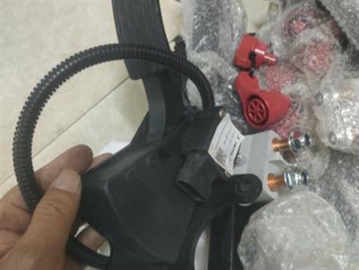 Bàn đạp ga Shacman H 3000s
