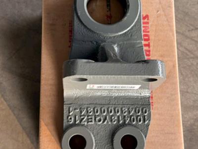 Chân bắt trục lật ca bin V7X